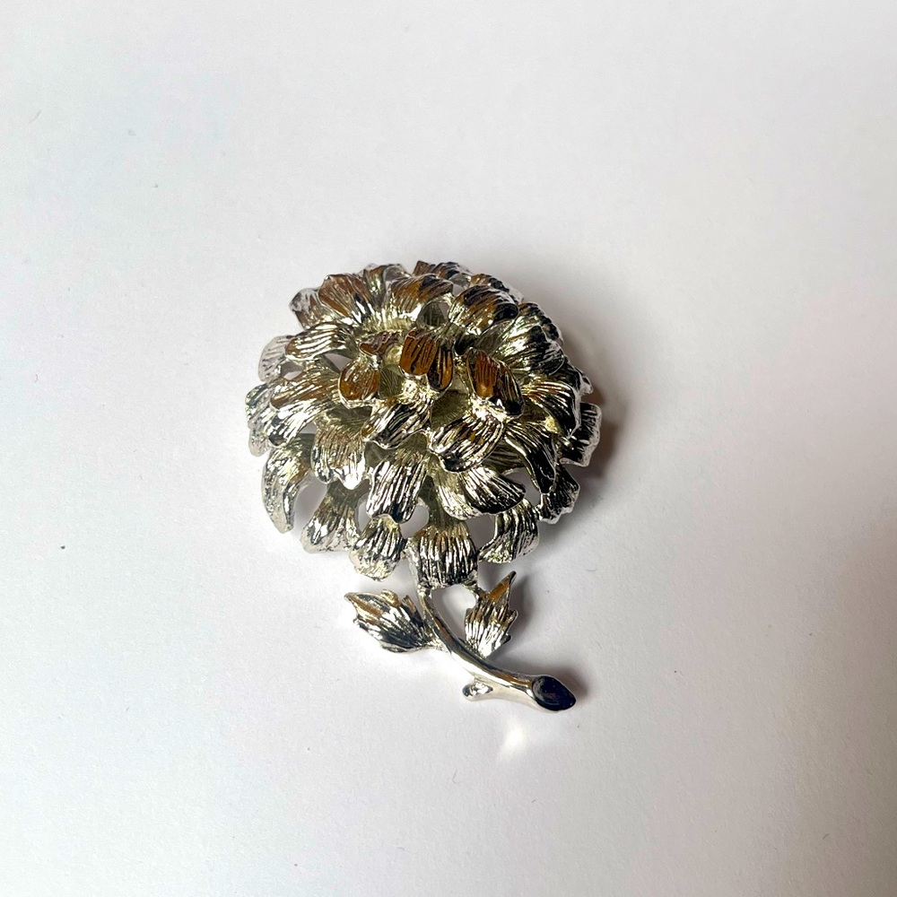 Vintage silver brooch